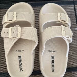 Womens Sandals in Cream